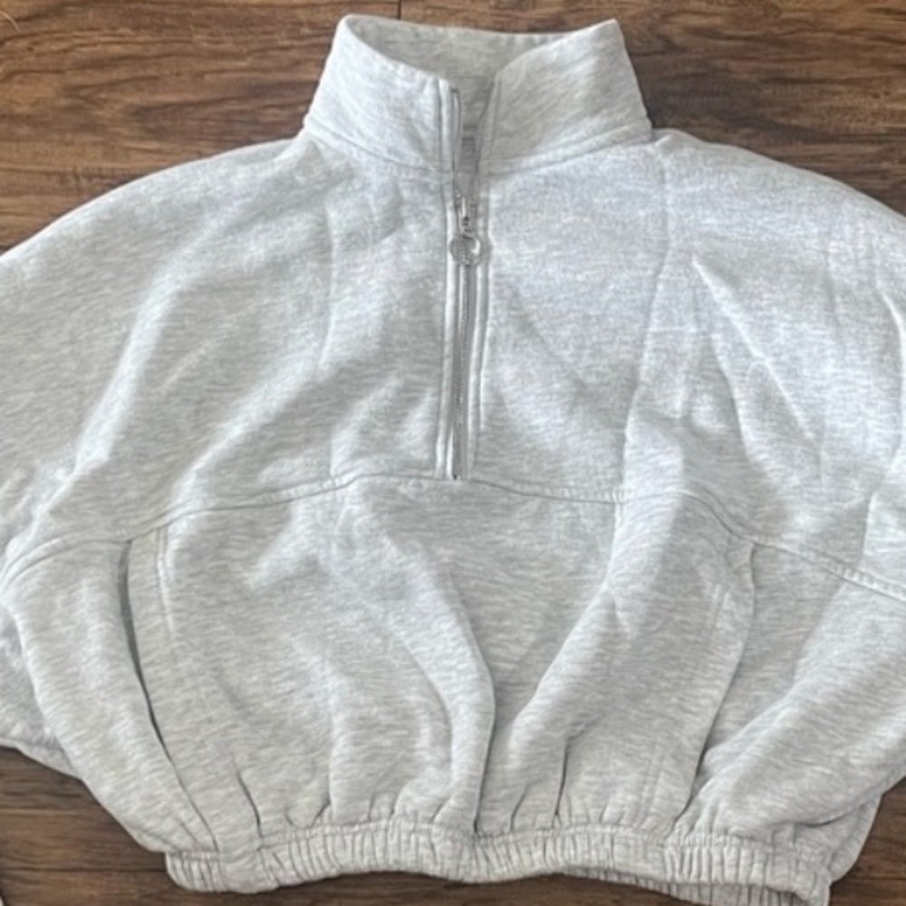 New Lazy Sundays Light Gray Cropped Sweatshirt Size XL - Picture 2 of 2